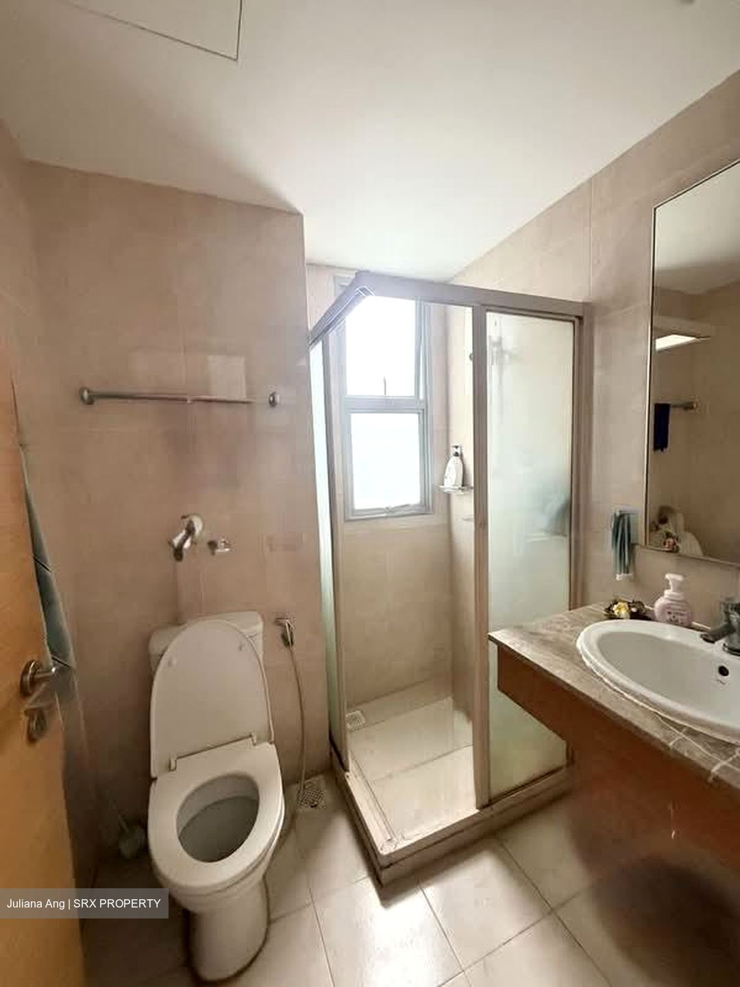 The Lakeshore (D22), Condominium #553544061